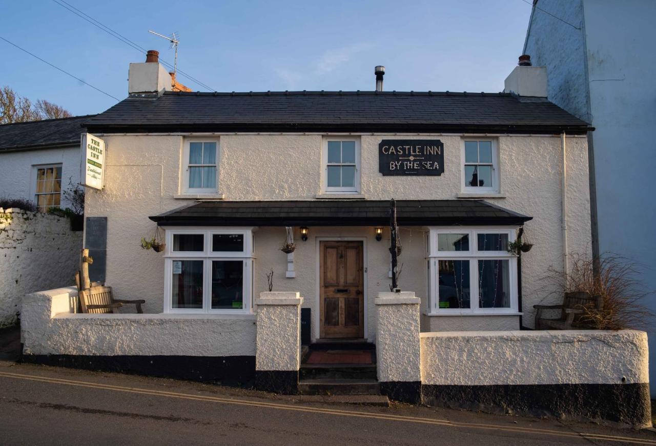 Manorbier Castle Inn Bay Room Exterior photo