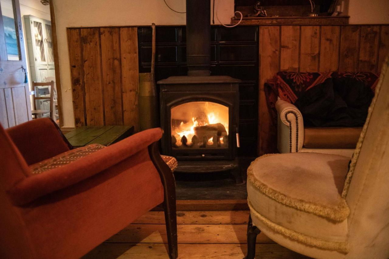 Manorbier Castle Inn Bay Room Exterior photo