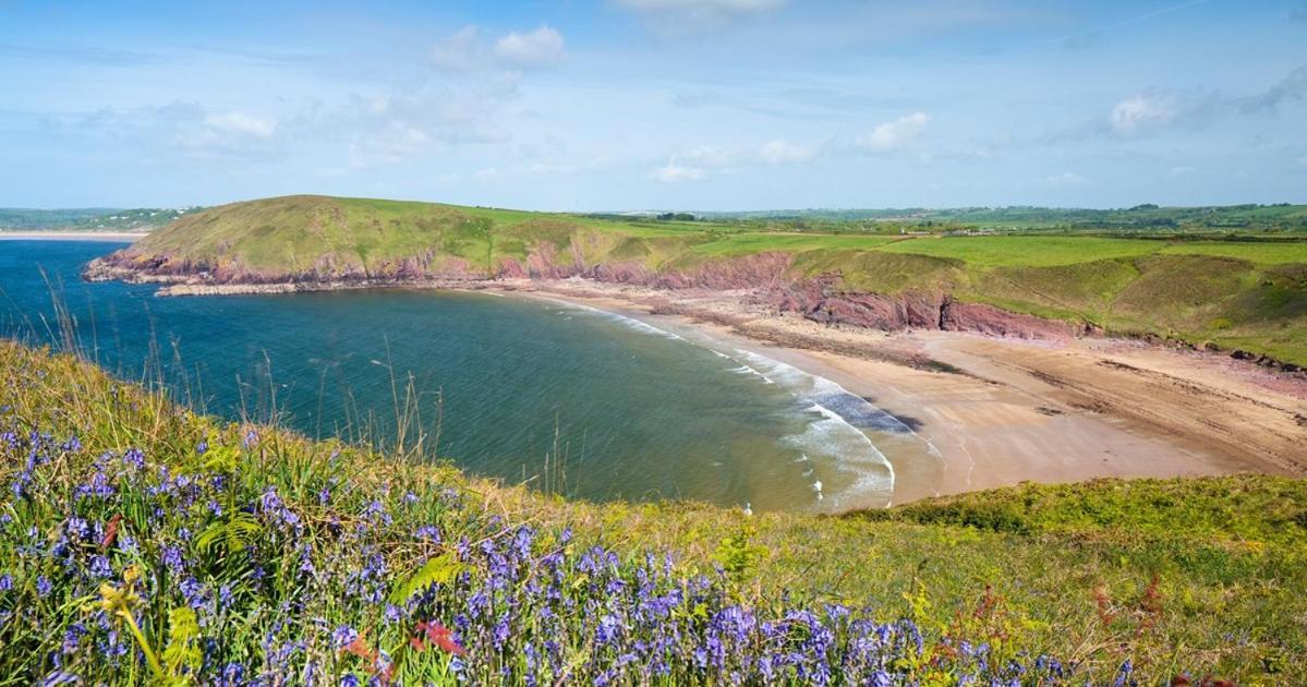 Manorbier Castle Inn Bay Room Exterior photo